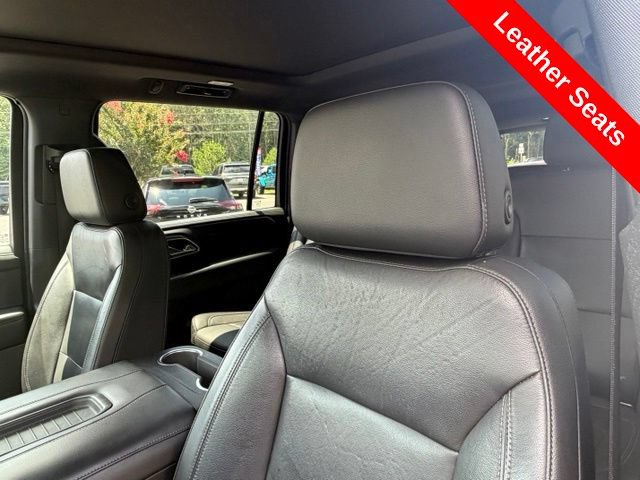 Used 2021 Chevrolet Suburban LT w/ LT Signature Package AWD/4WD image 5