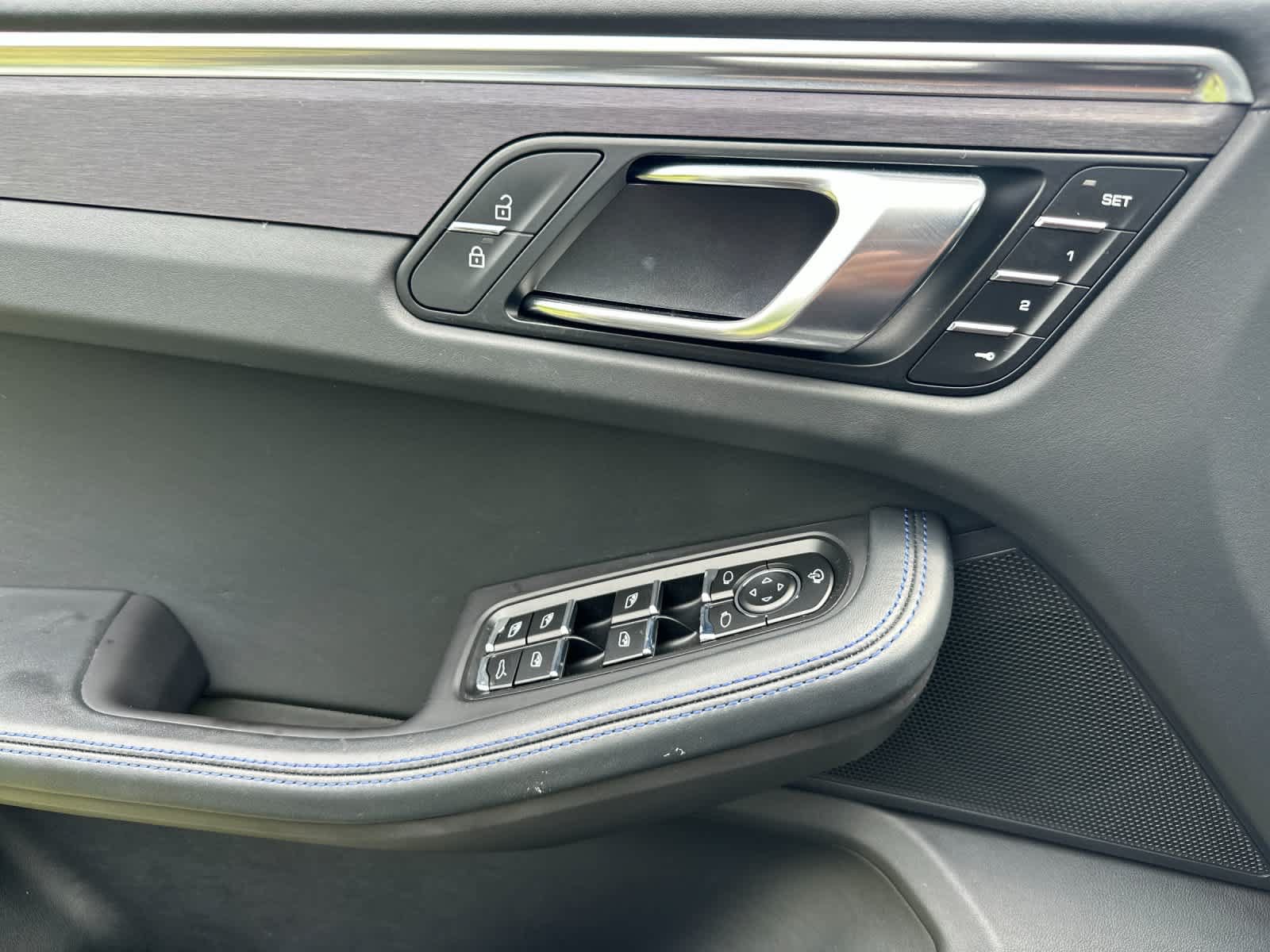 Certified 2023 Porsche Macan GTS AWD/4WD image 12