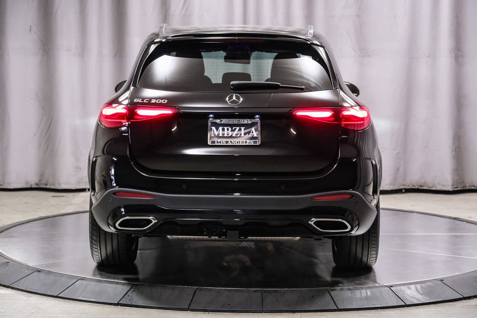 Certified 2025 Mercedes-Benz GLC 300 image 3