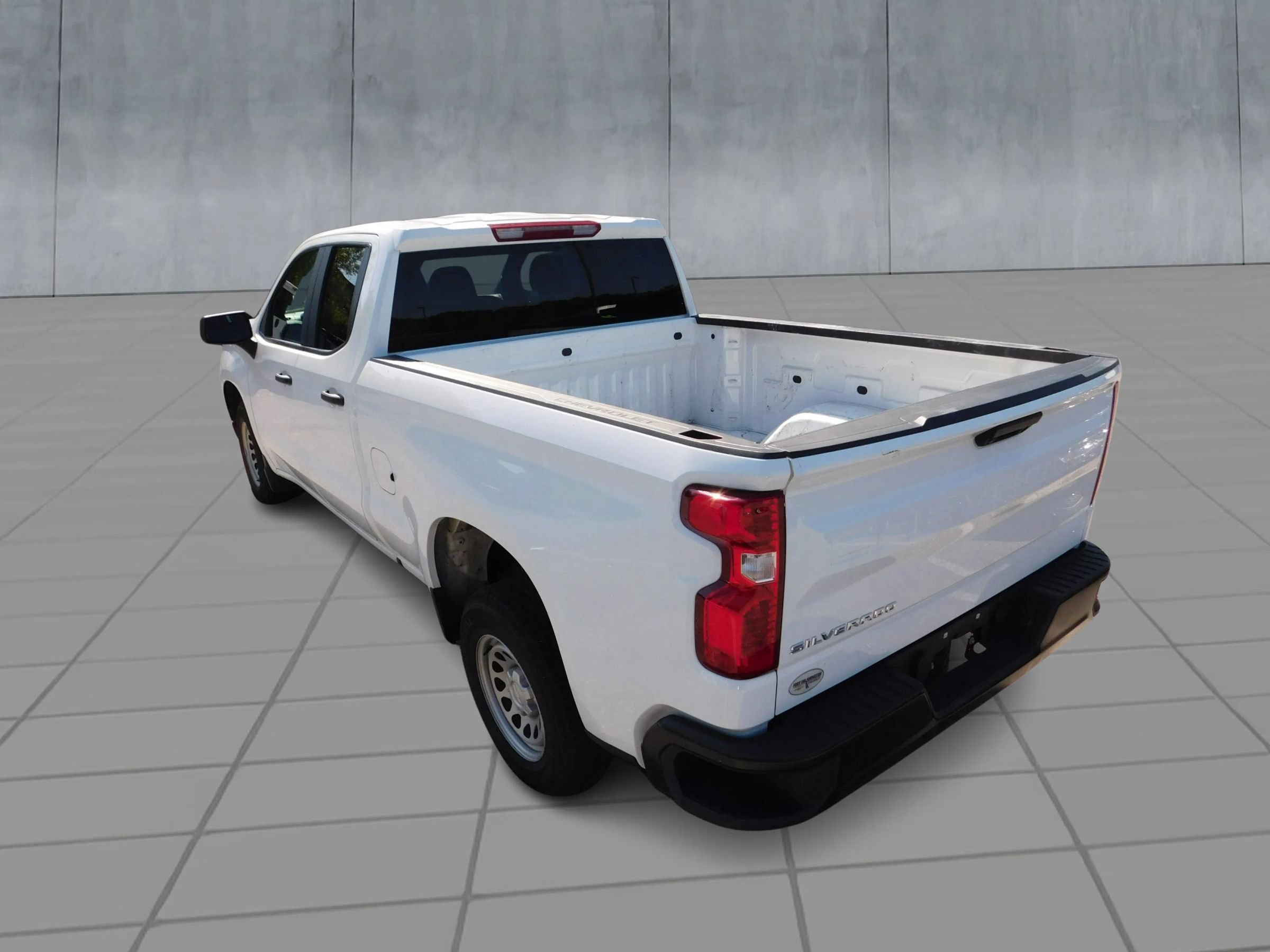 Used 2025 Chevrolet Silverado 1500 W/T RWD image 6