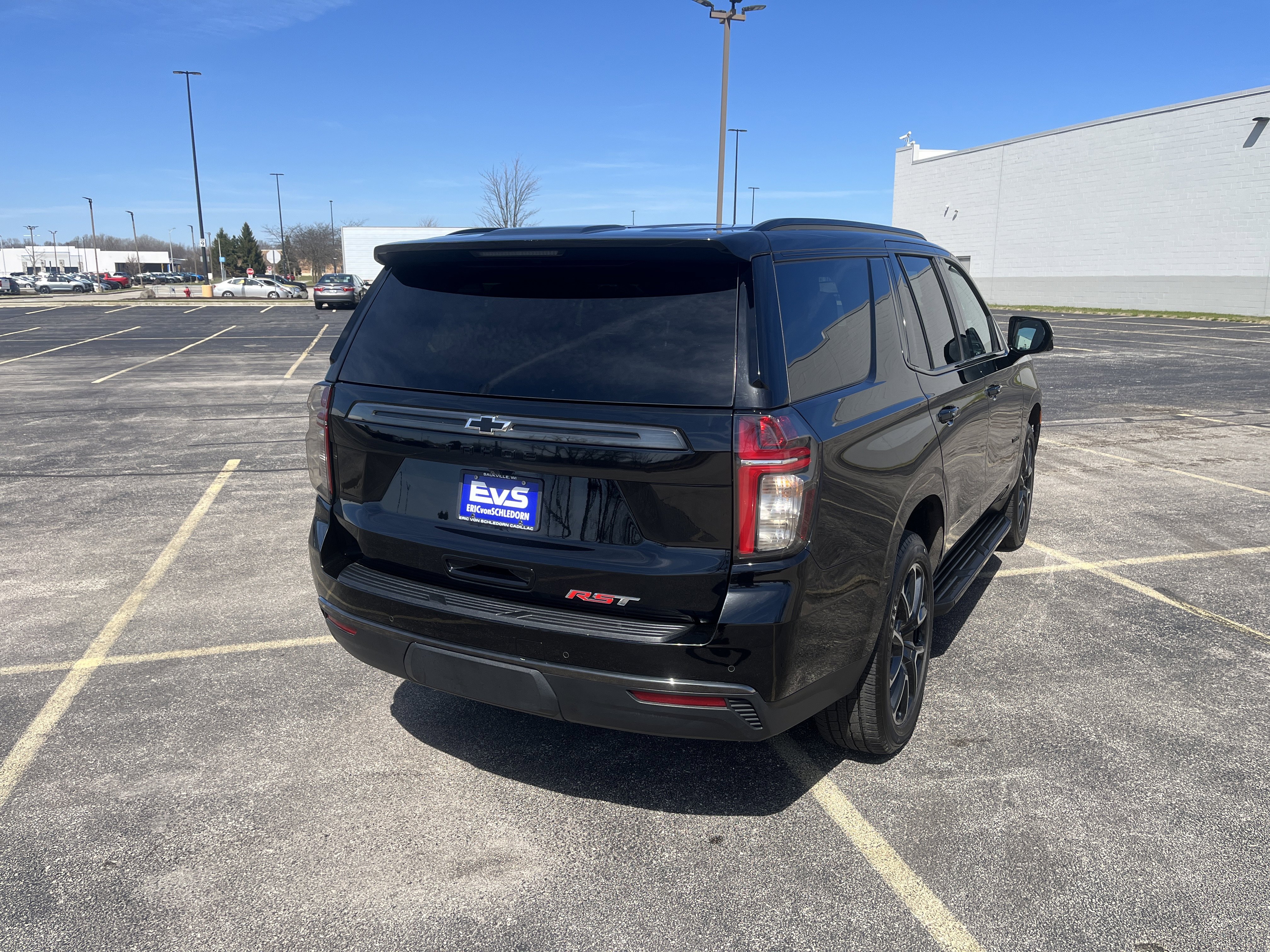 Used 2022 Chevrolet Tahoe RST w/ Luxury Package image 7