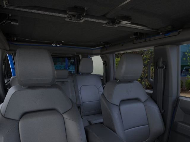 New 2025 Ford Bronco Badlands image 12