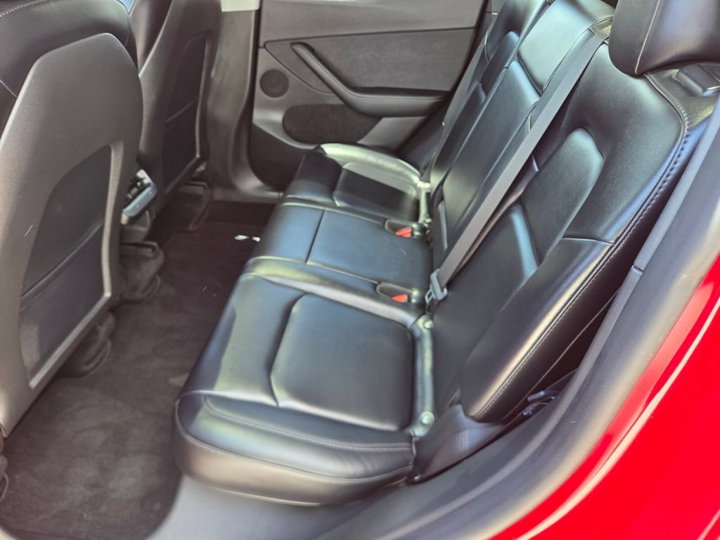 Used 2022 Tesla Model Y Long Range AWD/4WD image 15