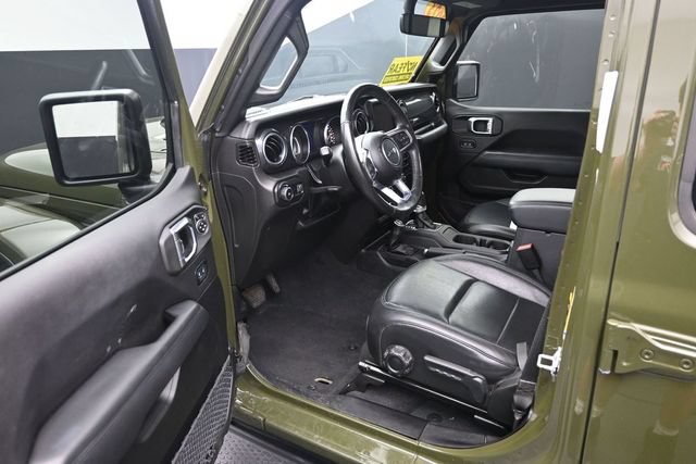 Used 2023 Jeep Wrangler Unlimited Sahara AWD/4WD image 11