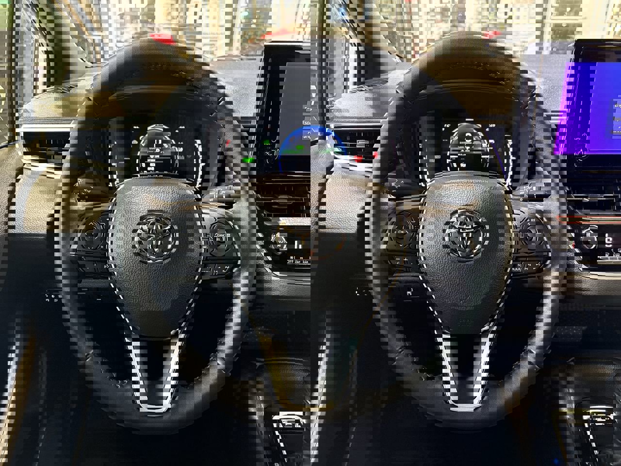 Used 2026 Toyota Corolla SE image 14