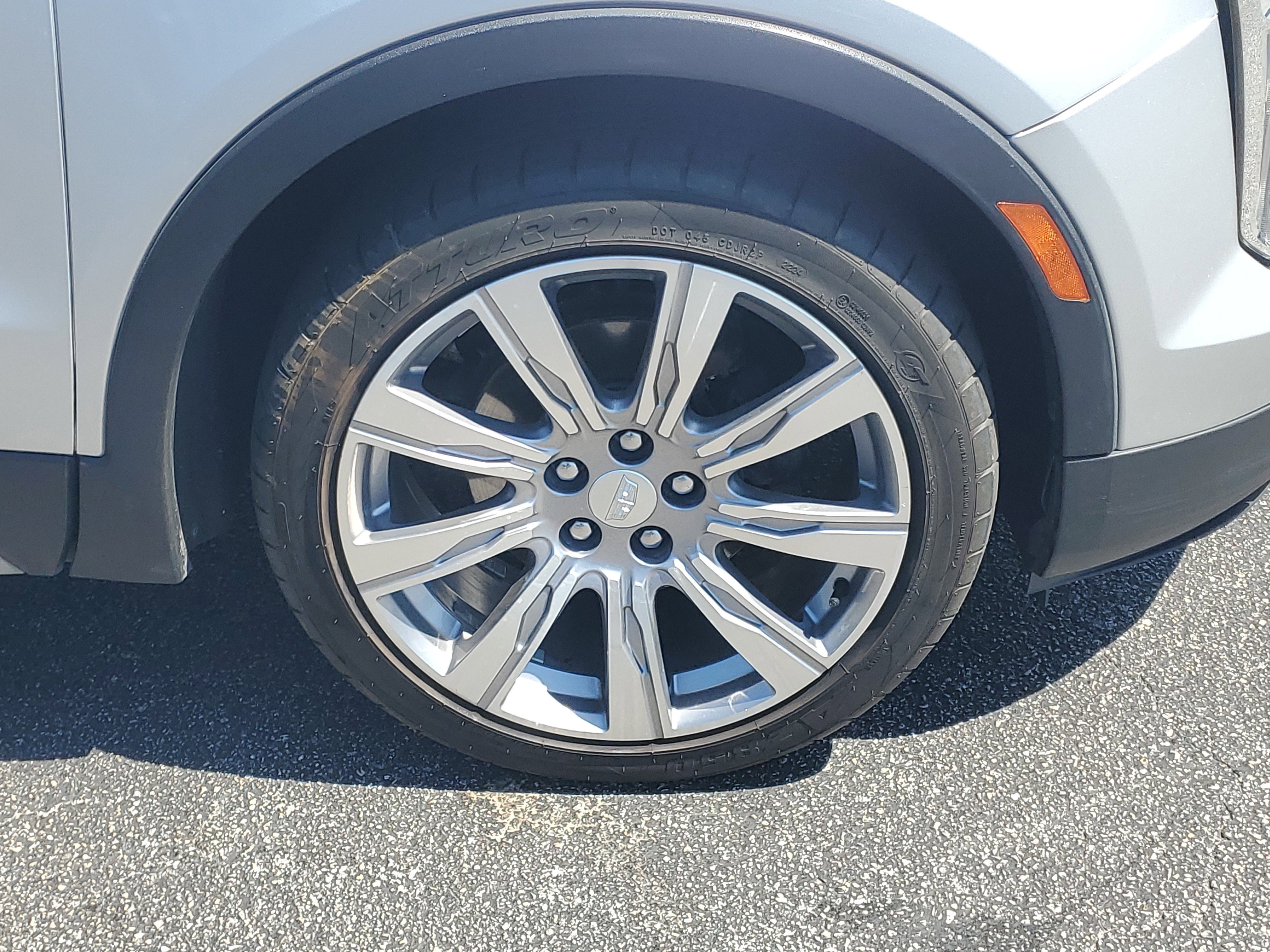 Used 2019 Cadillac XT4 Premium Luxury FWD image 7