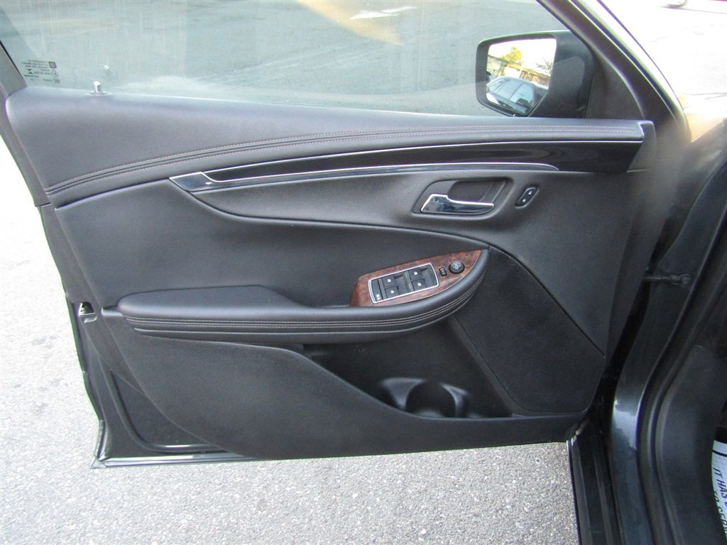 Used 2014 Chevrolet Impala LT image 17
