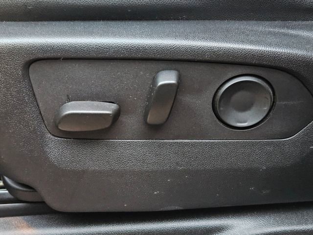 Used 2024 GMC Yukon AT4 w/ Technology Package image 24