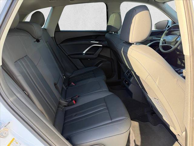 Certified 2025 Audi Q5 Premium w/ Convenience Package AWD/4WD image 22