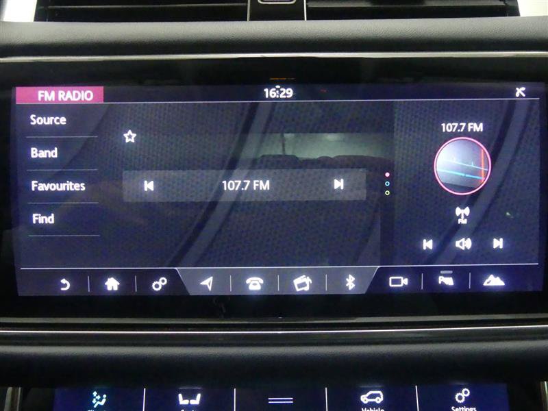 Used 2020 Land Rover Range Rover Sport HST AWD/4WD image 11