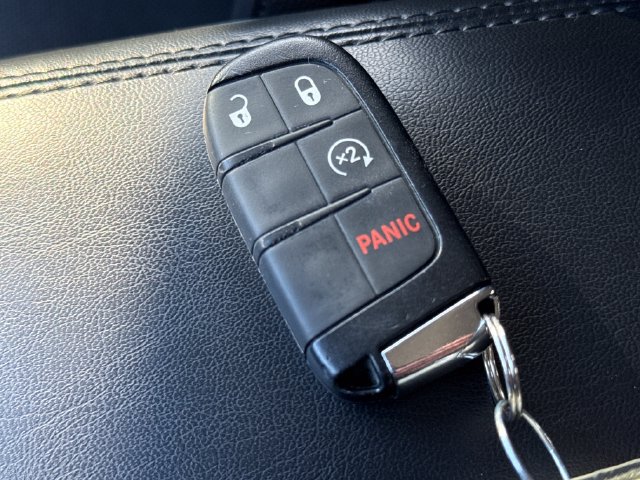 Used 2022 Jeep Compass Latitude AWD/4WD image 32
