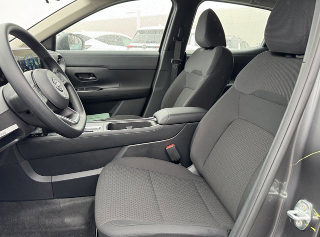 New 2026 Nissan Kicks S image 24