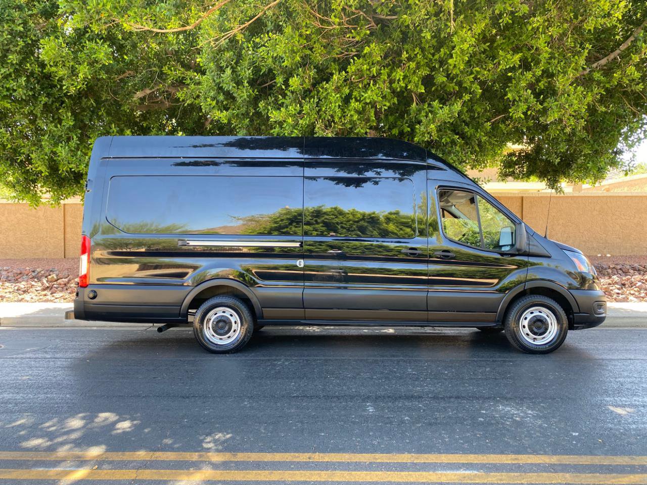 Used 2020 Ford Transit 250 148 High Roof Extended w/ Load Area Protection Package RWD image 4