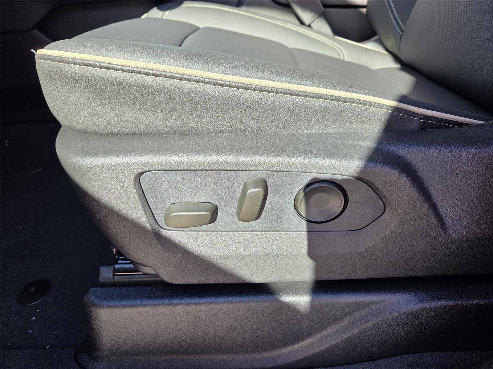 New 2026 Chevrolet Tahoe Premier w/ Sun And Tow Package image 13