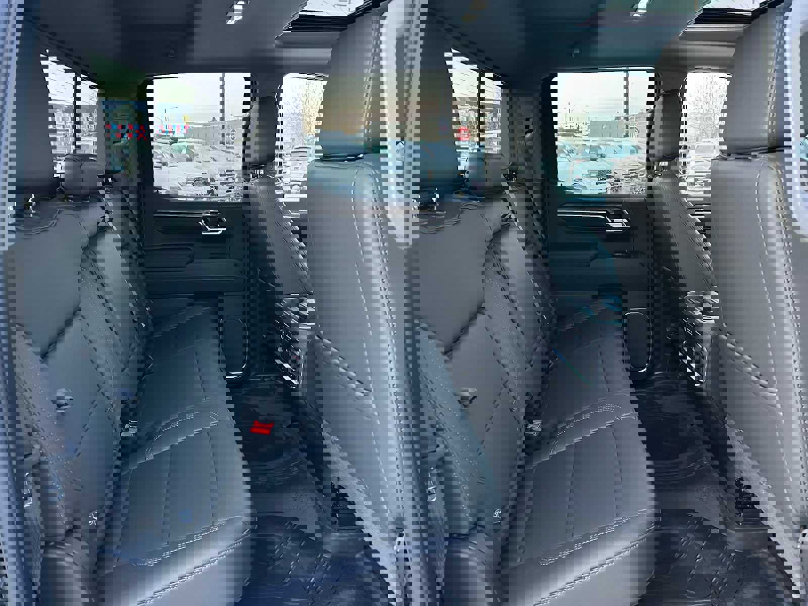 Used 2025 Chevrolet Silverado 1500 LTZ w/ LTZ Premium Package image 12