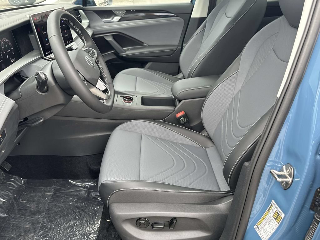 New 2026 Volkswagen Tiguan SE AWD/4WD image 13
