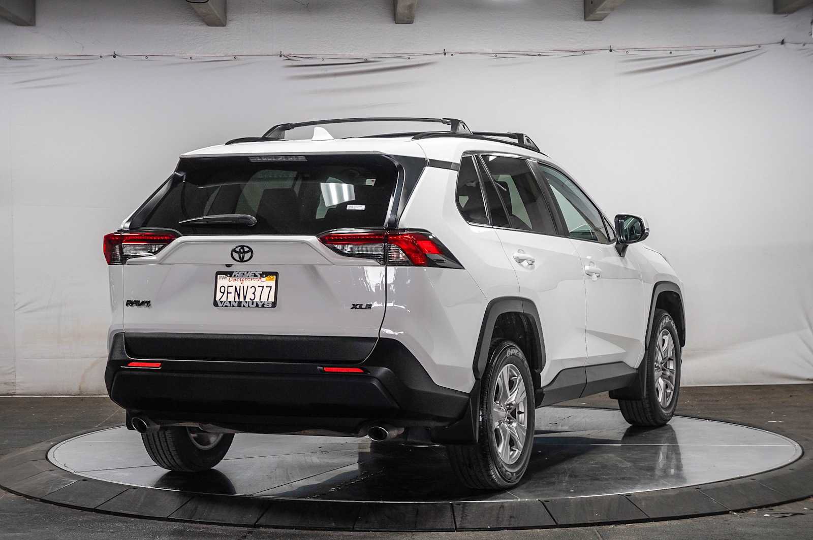 Certified 2023 Toyota RAV4 XLE w/ Convenience Package FWD image 4