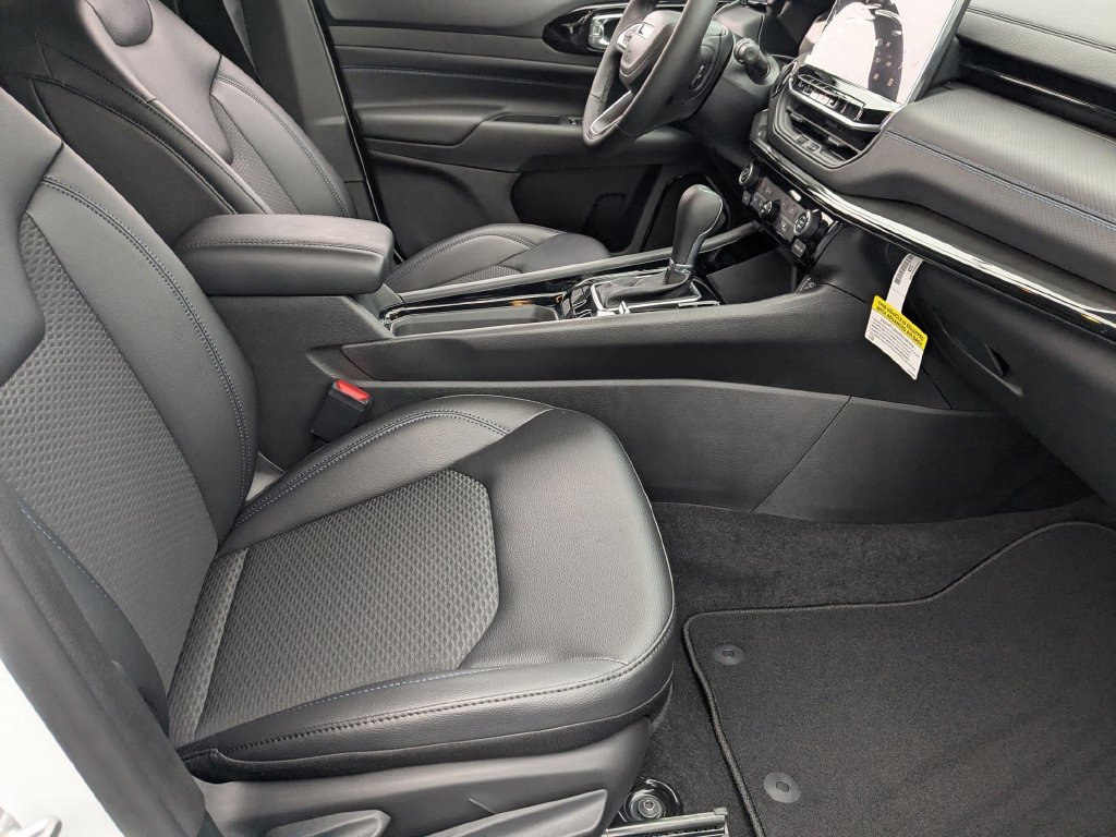 New 2026 Jeep Compass Latitude AWD/4WD image 28