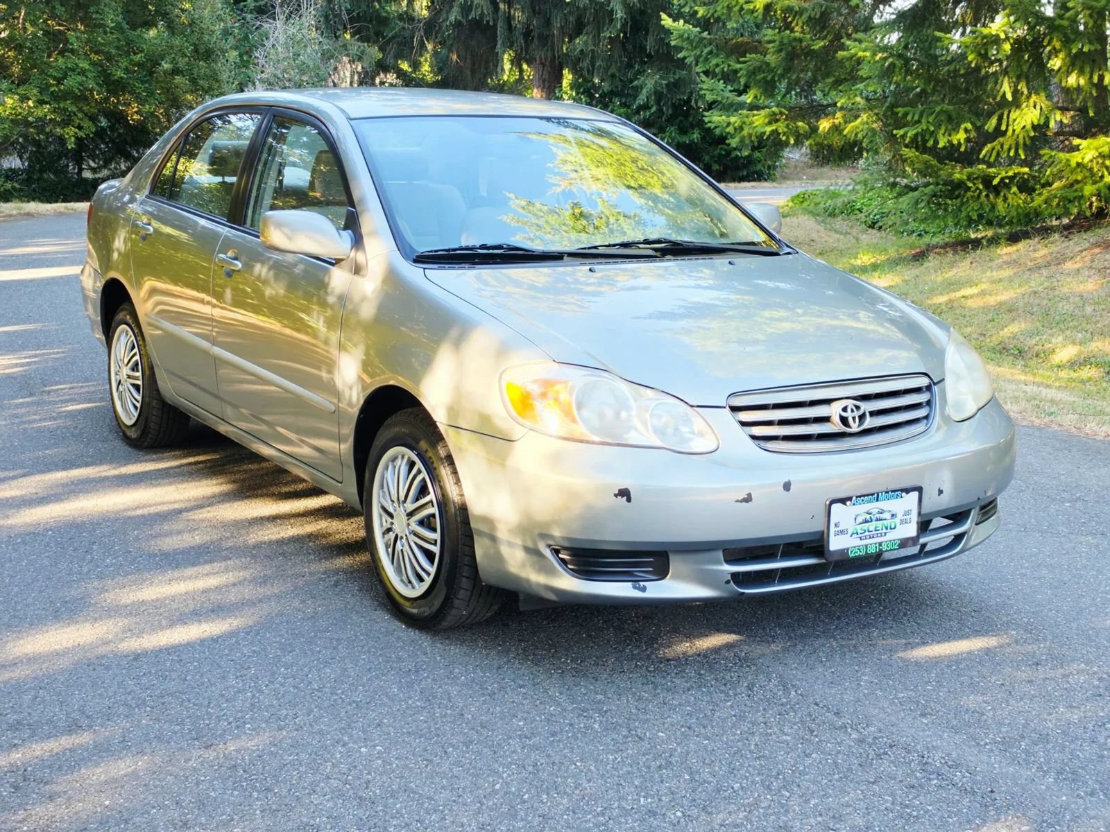 Used 2004 Toyota Corolla LE FWD image 7