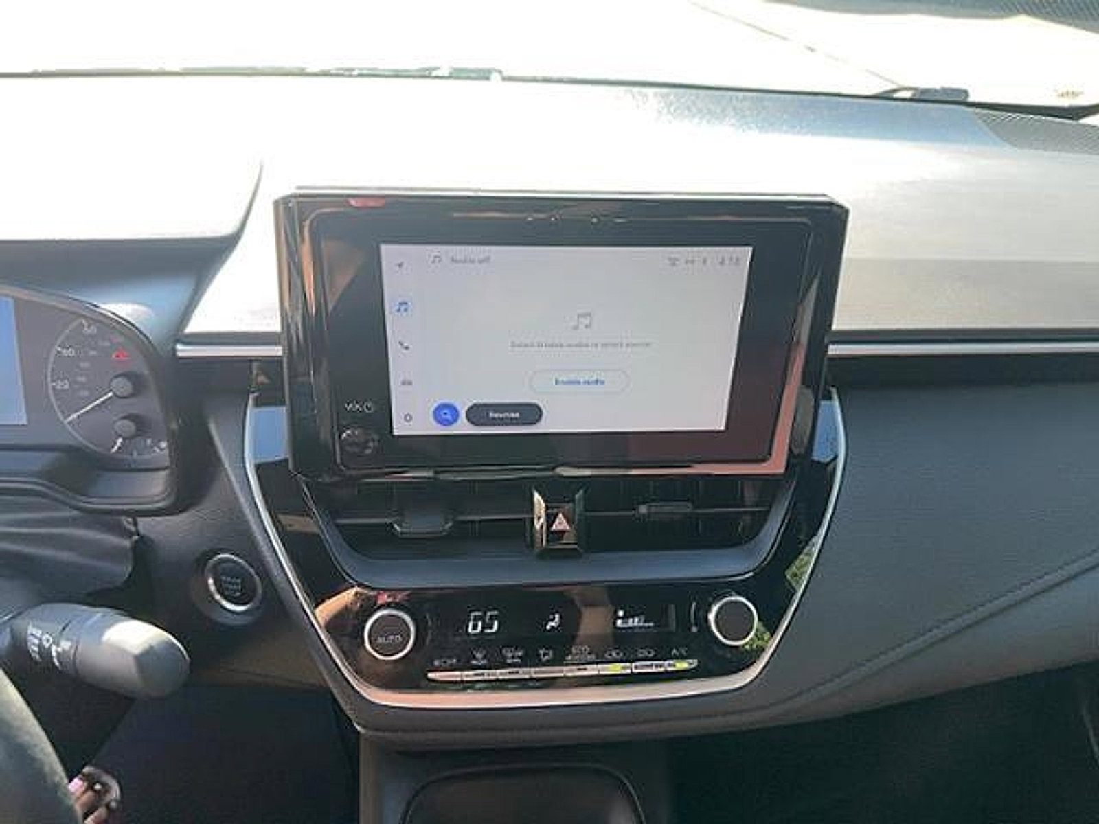 Used 2023 Toyota Corolla SE FWD image 10