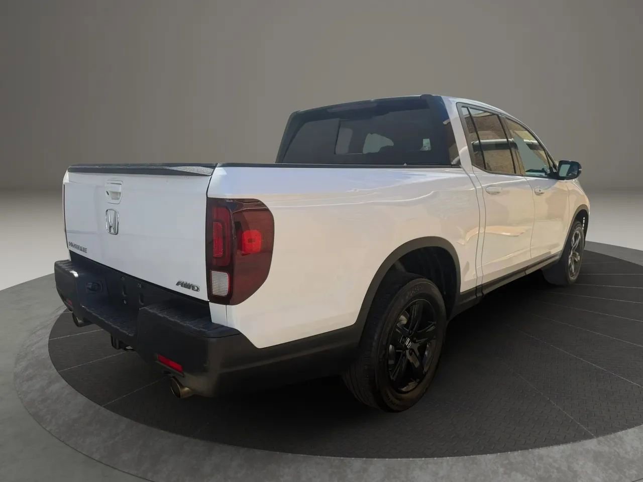 Used 2023 Honda Ridgeline Black Edition image 5