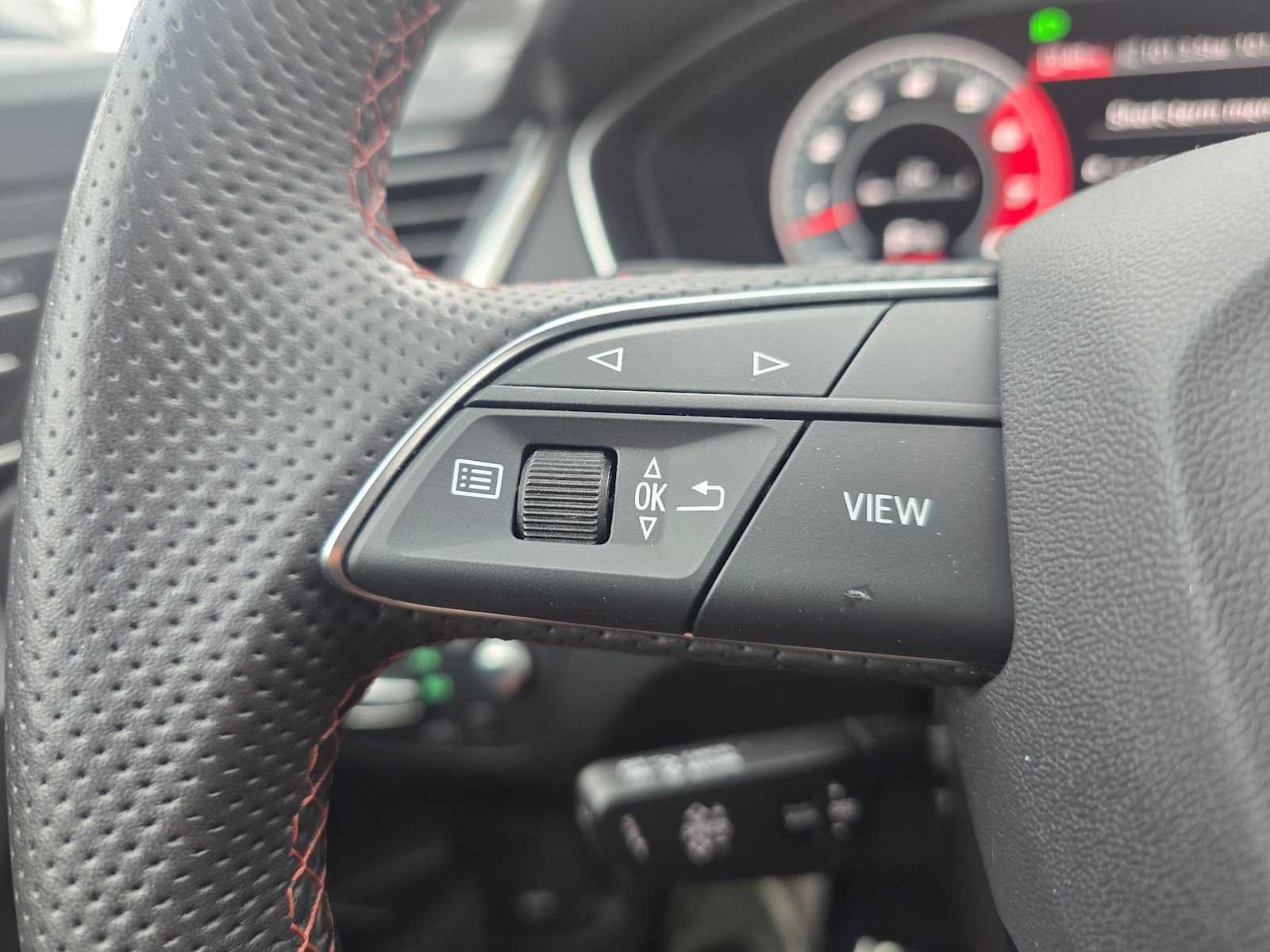 Used 2022 Audi SQ5 Prestige AWD/4WD image 35
