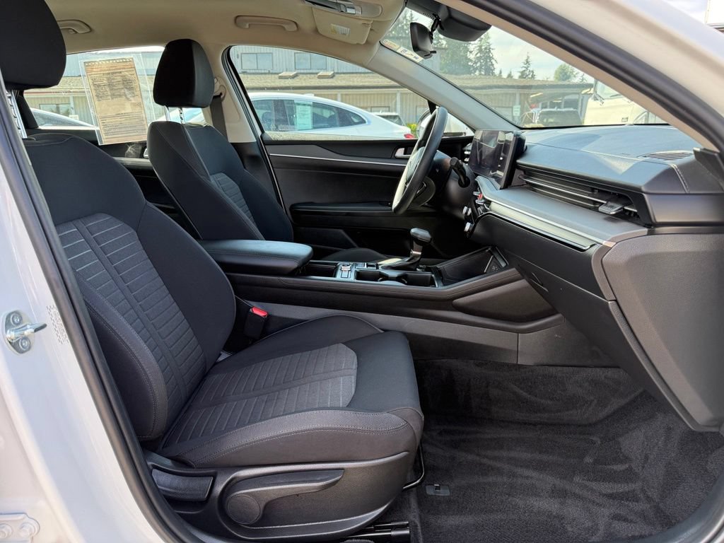 Used 2025 Kia K5 LXS FWD image 9