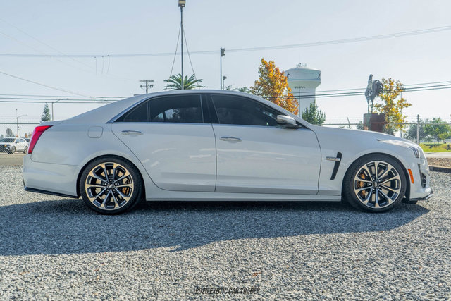 Used 2018 Cadillac CTS V w/ Luxury Package image 9