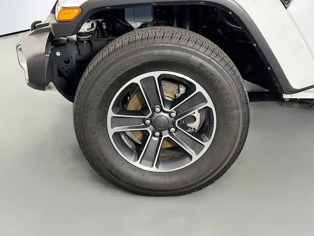 Used 2023 Jeep Wrangler Sahara image 25