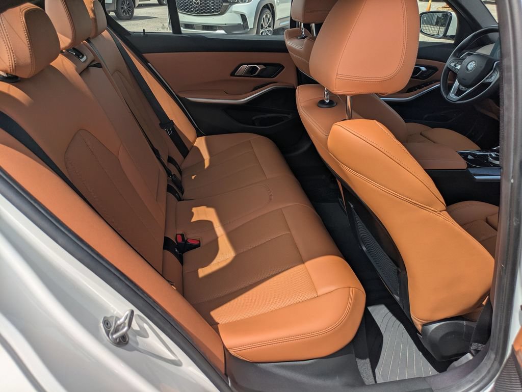 Used 2023 BMW 330i Sedan w/ Premium Package RWD image 25