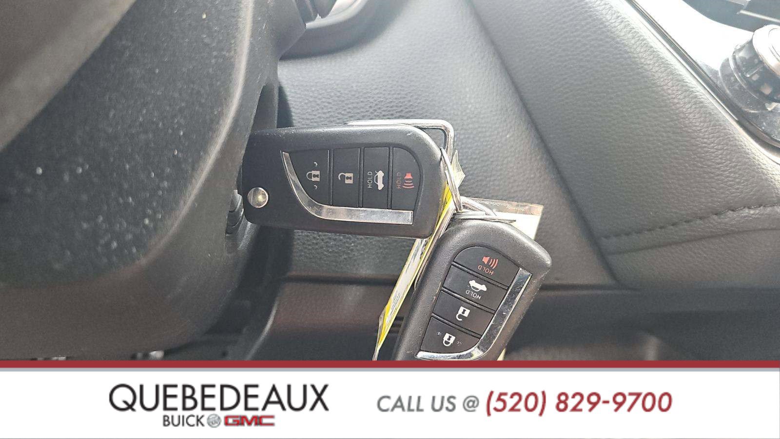 Used 2020 Toyota Corolla SE w/ Carpet Mat Package (TMS) image 17