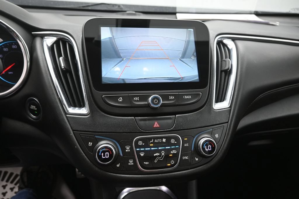 Used 2016 Chevrolet Malibu Premier FWD image 9