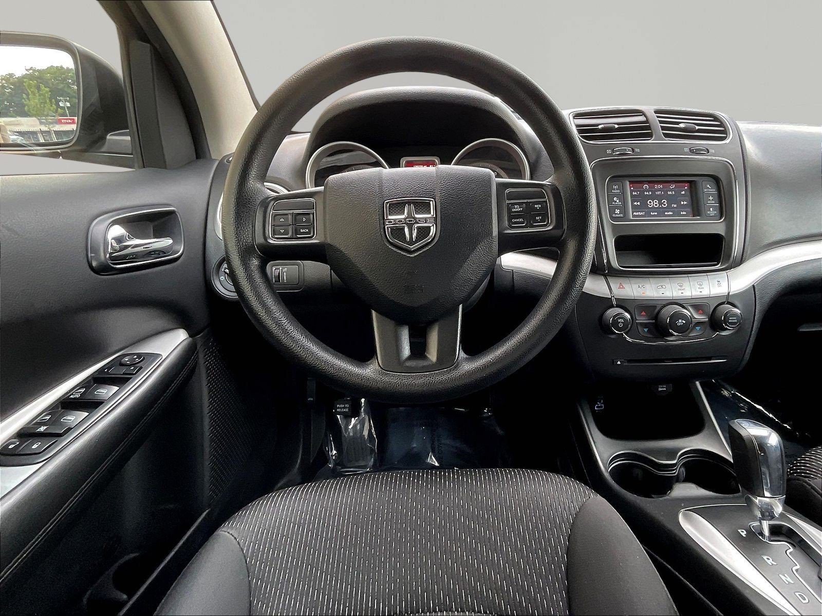 Used 2017 Dodge Journey SXT w/ Comfort/Convenience Group FWD image 8