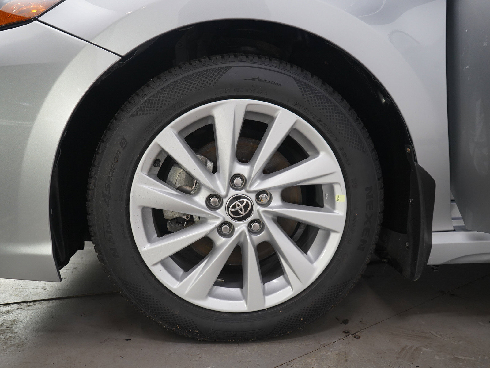 Used 2024 Toyota Camry SE FWD image 28