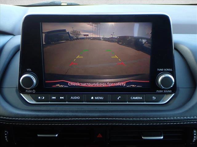 Used 2022 Nissan Rogue SV image 17