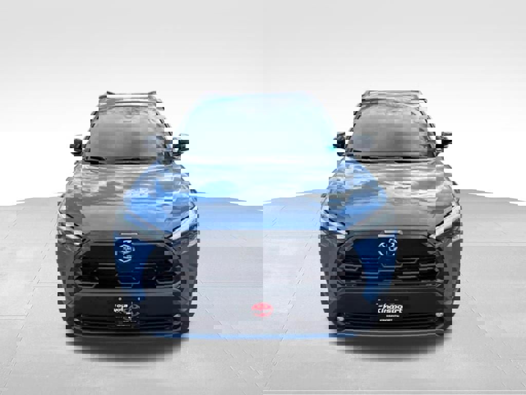 Used 2026 Toyota Corolla Cross XLE w/ Black Badges Package (TMS) image 8