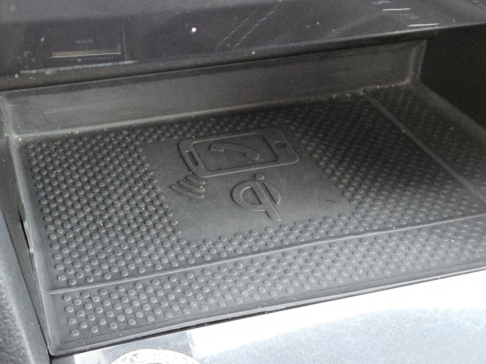 Used 2022 Volkswagen Tiguan SEL R-Line image 7