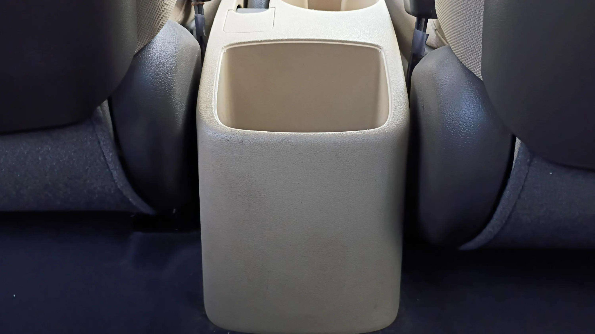 Used 2012 Hyundai Accent GLS image 31