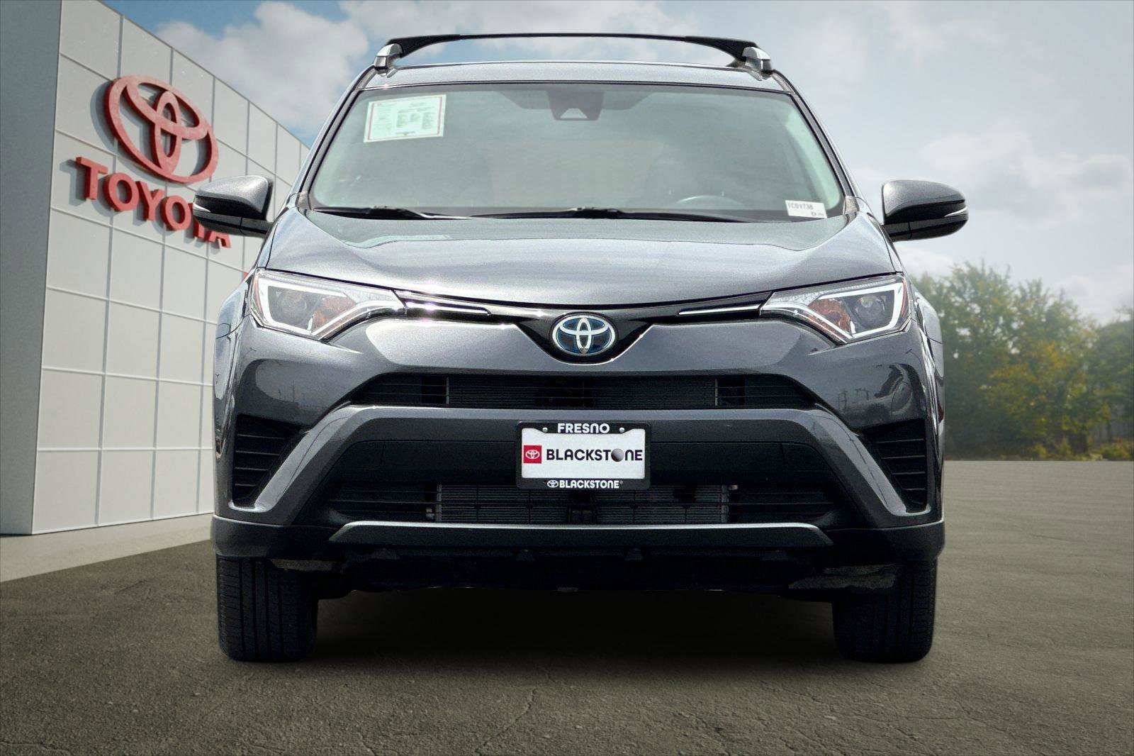 Certified 2018 Toyota RAV4 LE AWD/4WD image 8