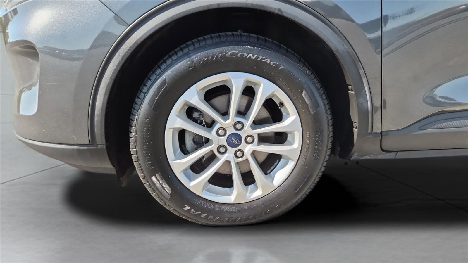 Used 2020 Ford Escape S image 22