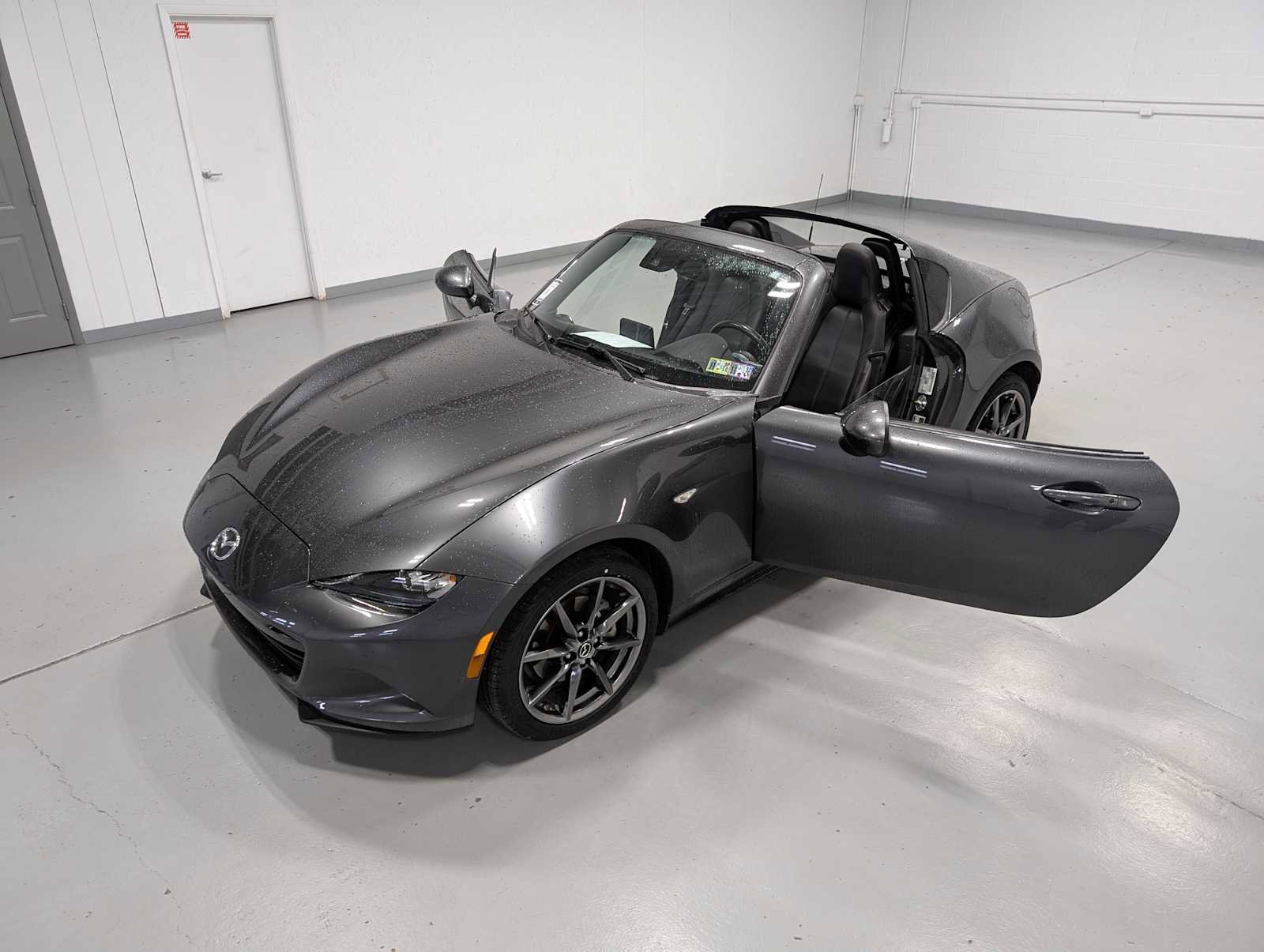 Used 2019 MAZDA MX-5 Miata RF Grand Touring image 17