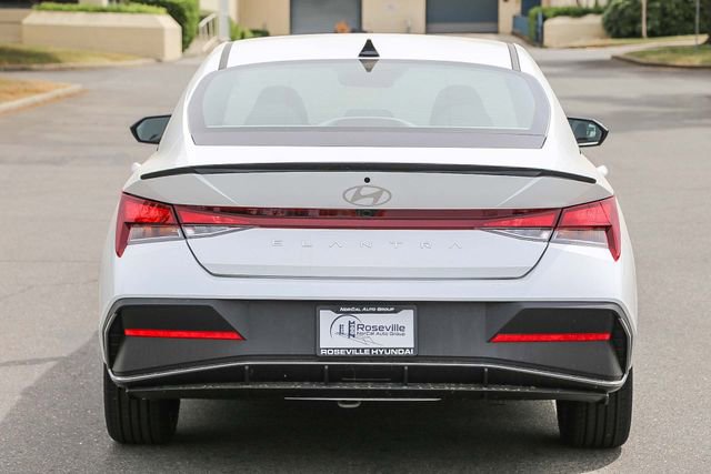 New 2026 Hyundai Elantra Sport FWD image 8