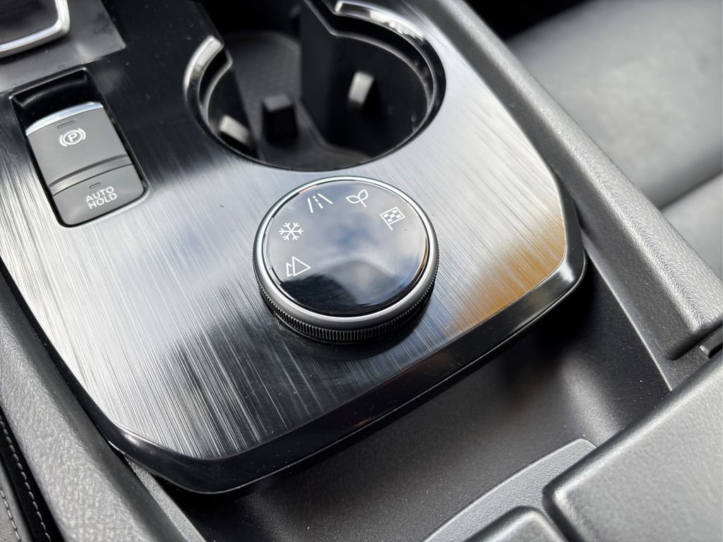 Certified 2023 Nissan Rogue SV w/ SV Premium Package image 34