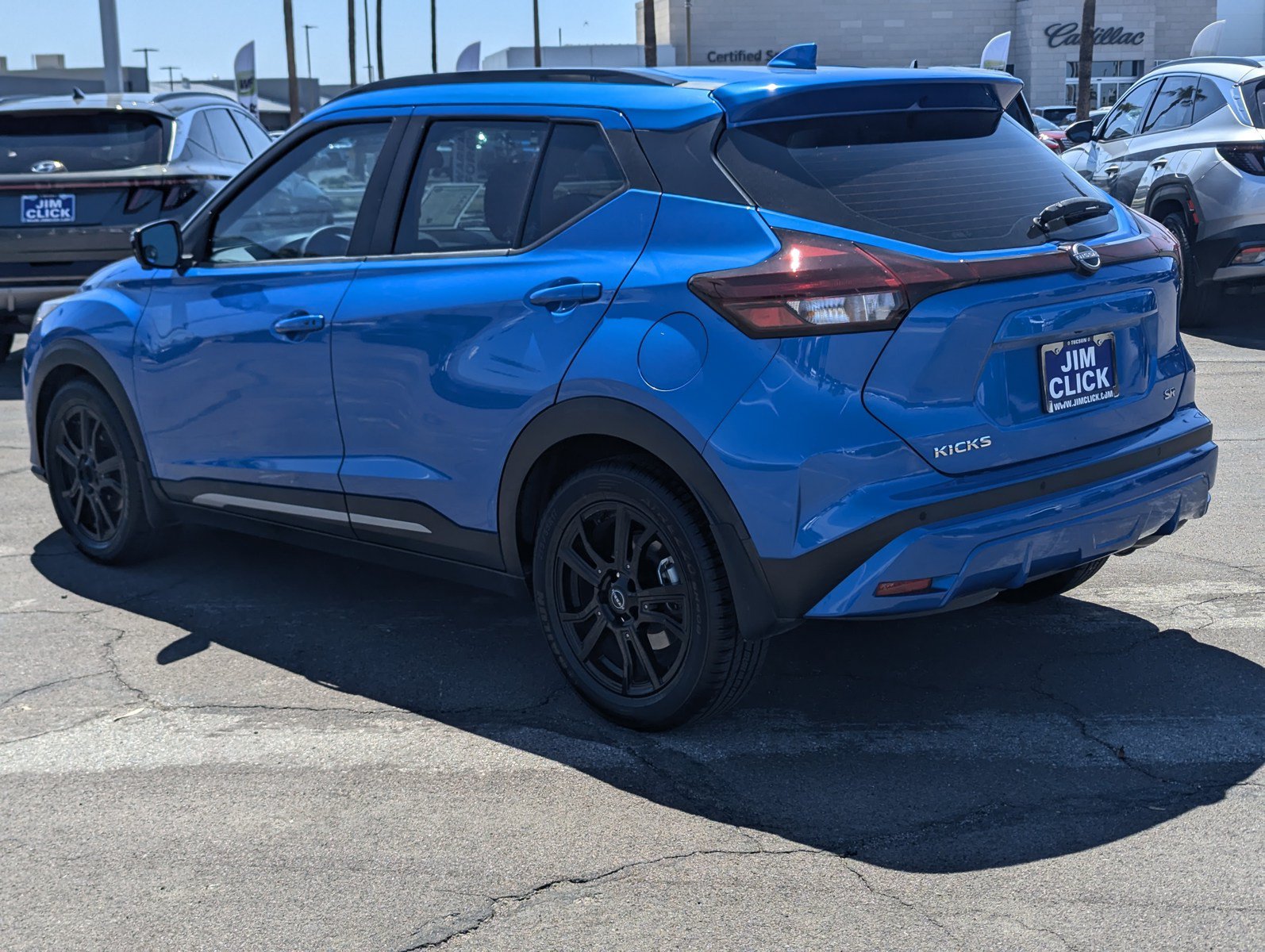Used 2023 Nissan Kicks SR FWD image 4