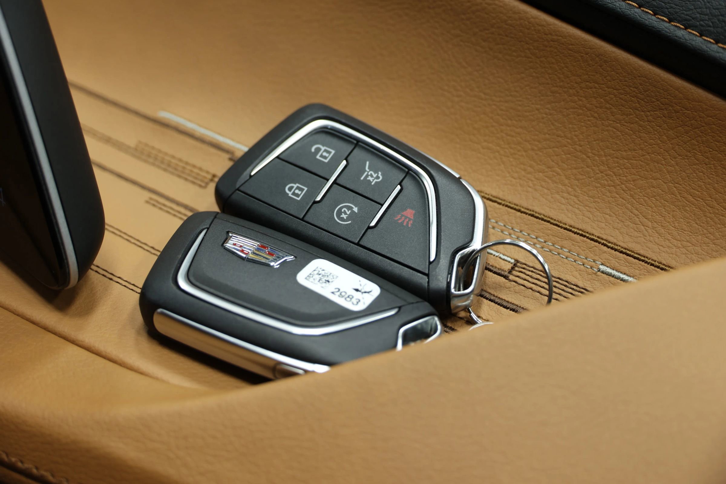 Used 2024 Cadillac XT4 Premium Luxury image 5