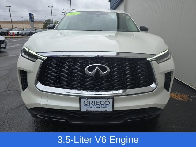 Used 2023 INFINITI QX60 Luxe w/ Cargo Package AWD/4WD image 2