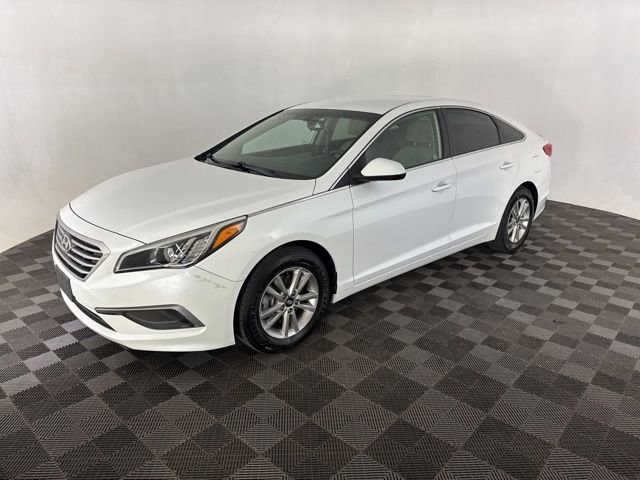 Used 2016 Hyundai Sonata SE FWD image 3