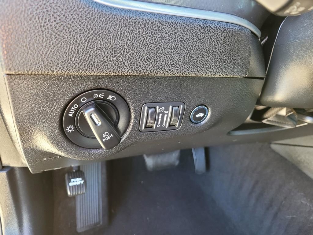 Used 2020 Dodge Charger GT w/ Blacktop Package image 23