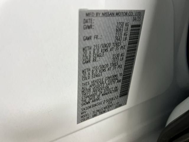 Used 2025 Nissan Pathfinder Platinum AWD/4WD image 35