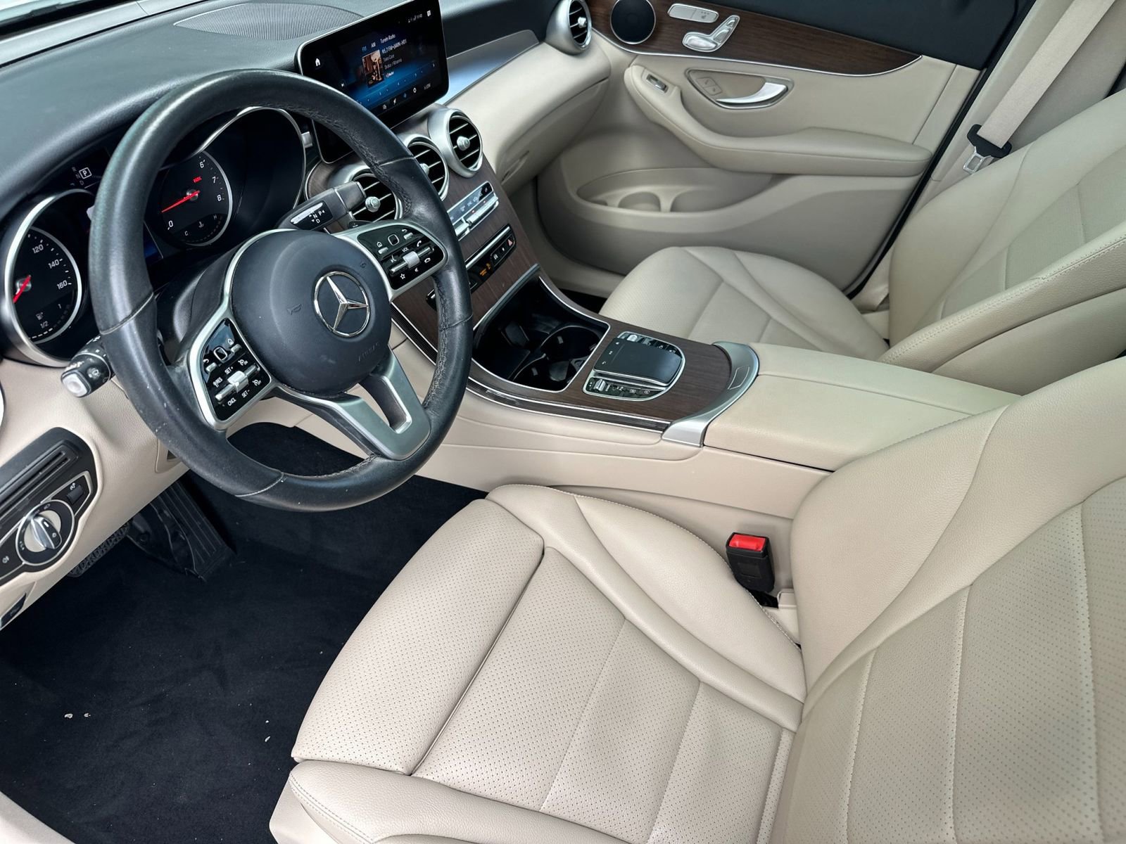Certified 2022 Mercedes-Benz GLC 300 image 11